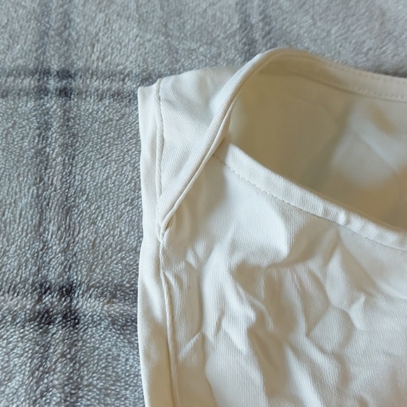 Tank Top - Picture 2 of 4